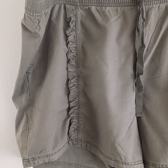 Susina olive green shorts size 4X - Picture 3 of 5